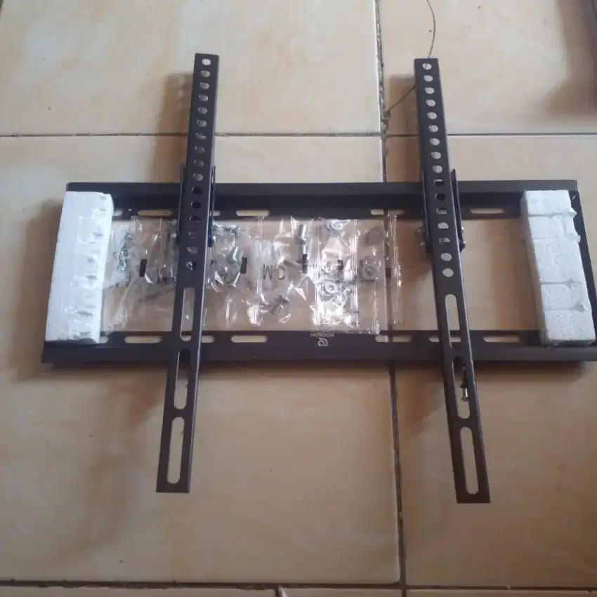 Bracket tv led 55-60+install