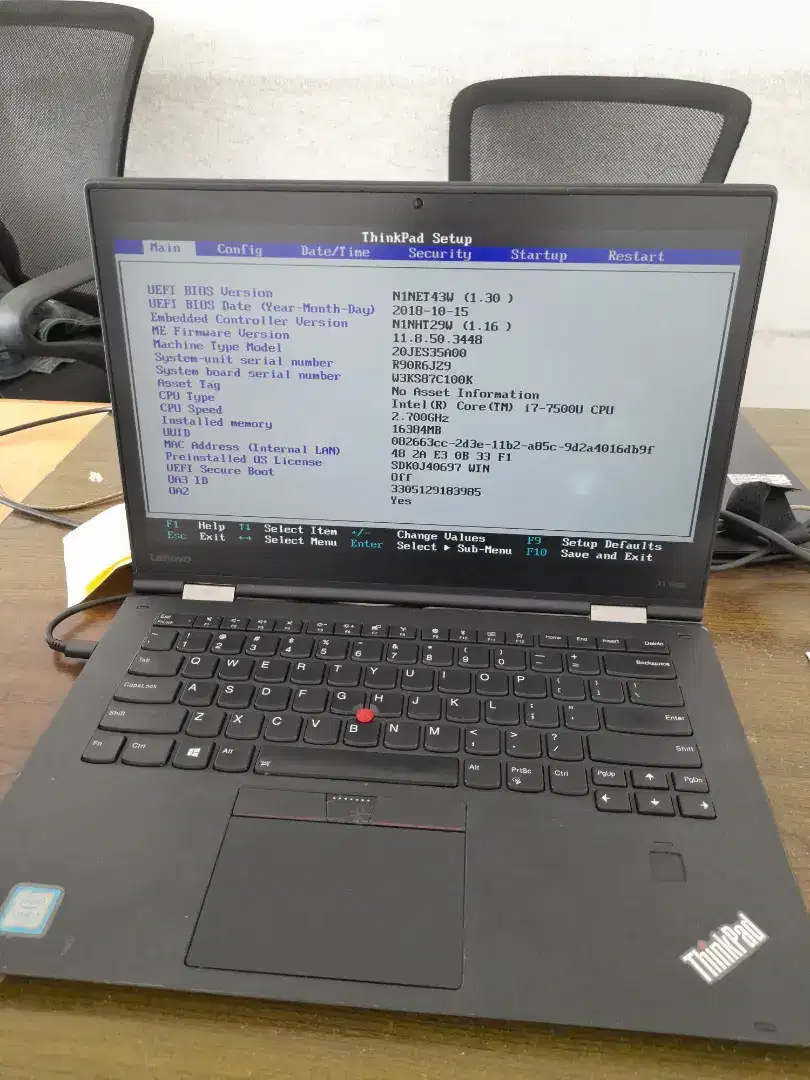 Lenovo X1 yoga 2nd gen core i7 7500u 16gb/500gb 14 touchscreen mulus