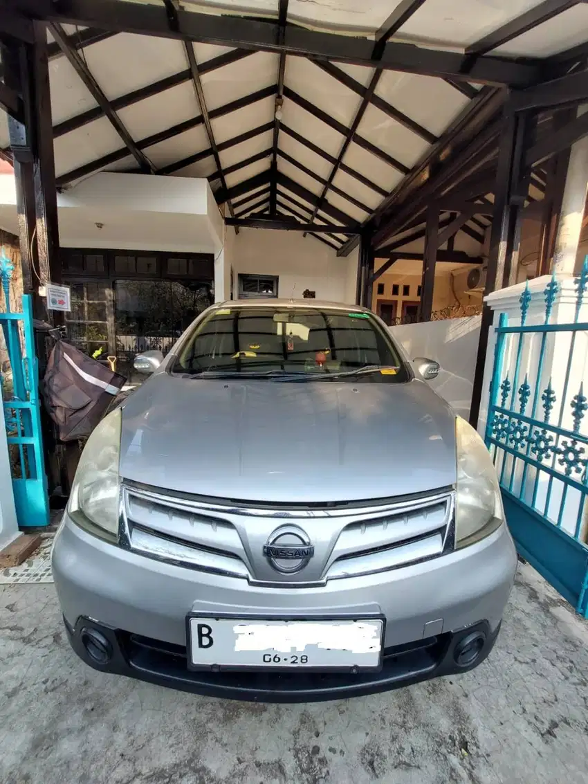 JUAL MURAH - NISSAN GRAND LIVINA 1.5 SV 2011 AUTOMATIC