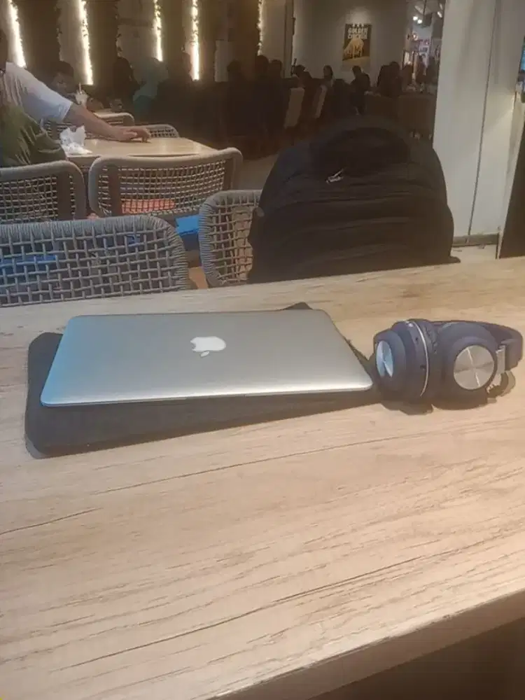 Laptop Mcbook Air 11inch Memory 4Gb