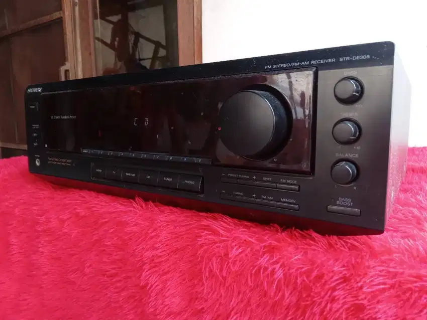 Sony stereo receiver amplifier STR DE 305