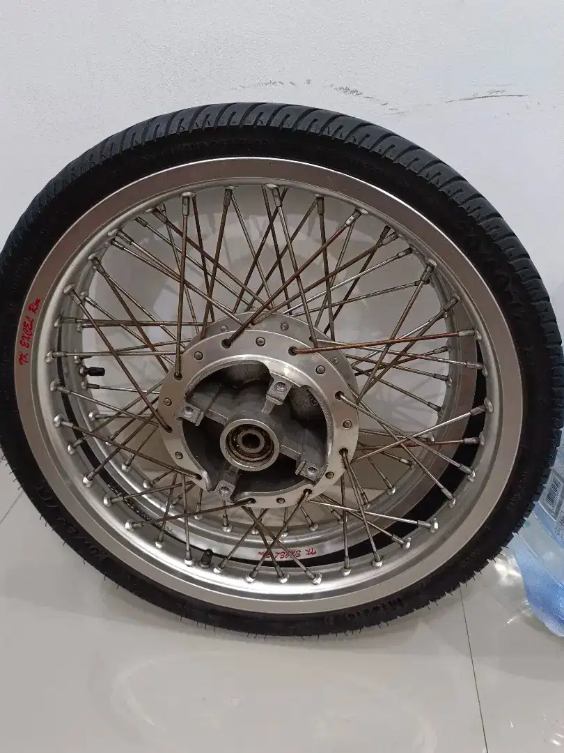 Velg dan knalpot Ninja R (DIJUAL cepat)