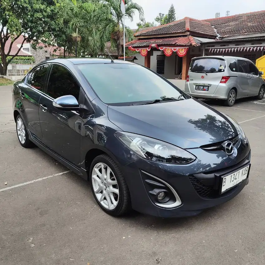 2012 Mazda 2 1.5 R Sedan