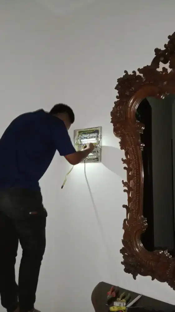 Tukang listrik 24 jam