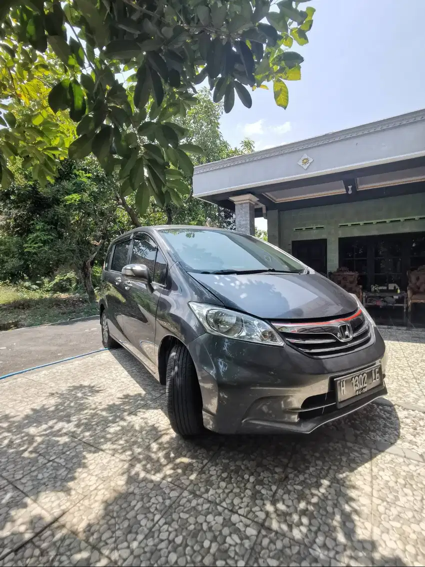 Jual Honda Freed PSD 2012 Plat H Istimewa