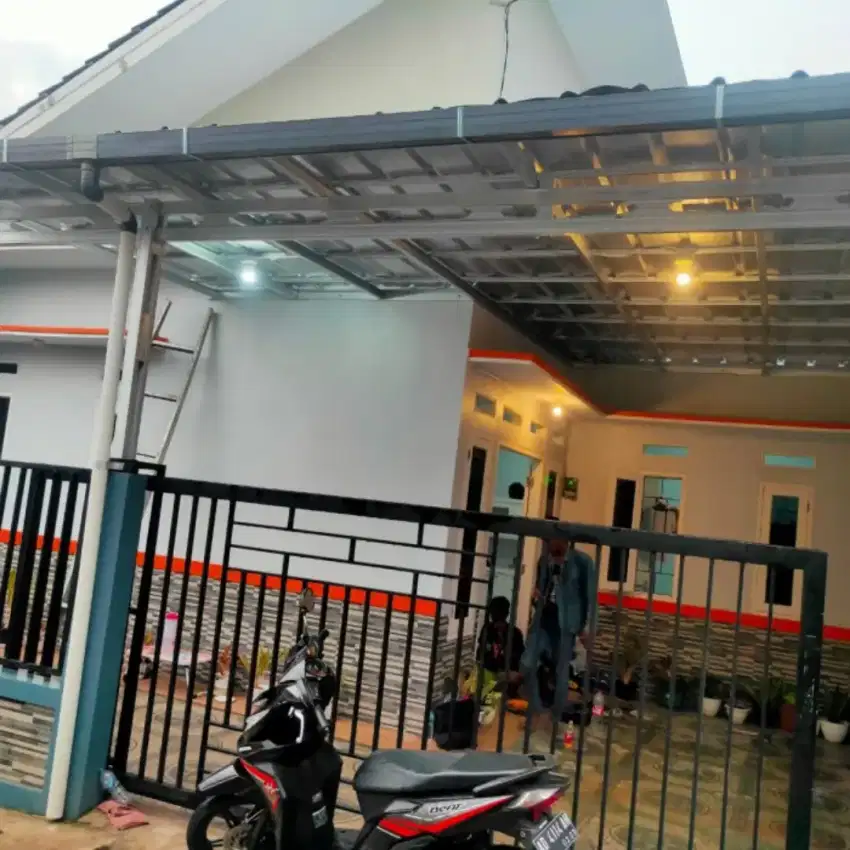 Kanopi baja ringan