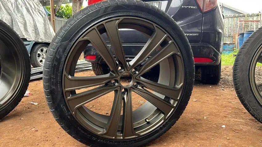 Jual velg R20 sama ban