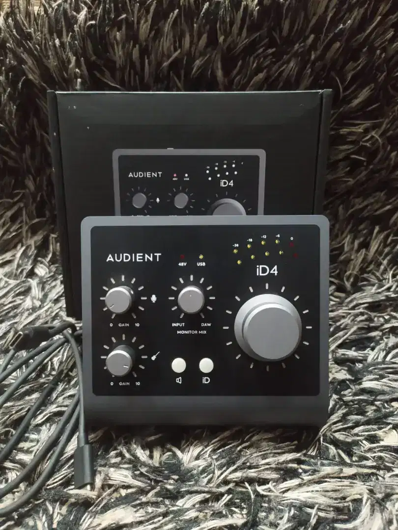 Audio Interface Soundcard Audient iD4 Focusrite MAudio