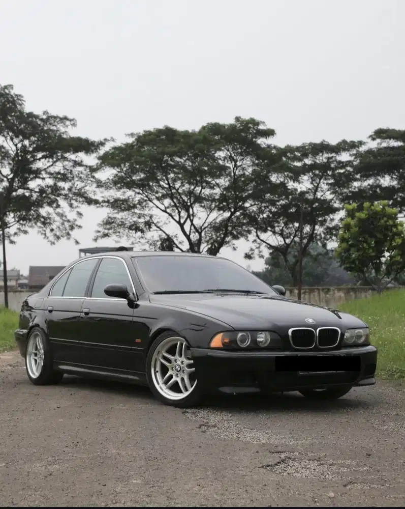 Rare!! BMW E39 525i 2001 -MULUS- VELG ORIGINAL (RARE)