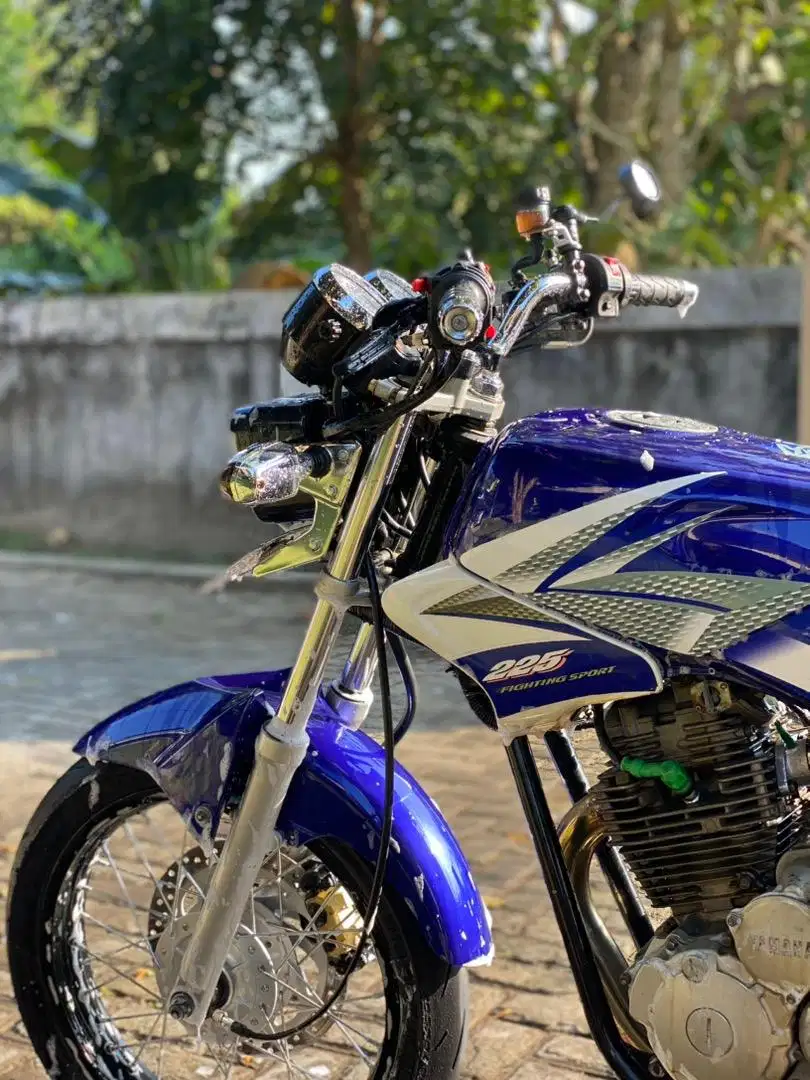 Scorpio Steko 2004