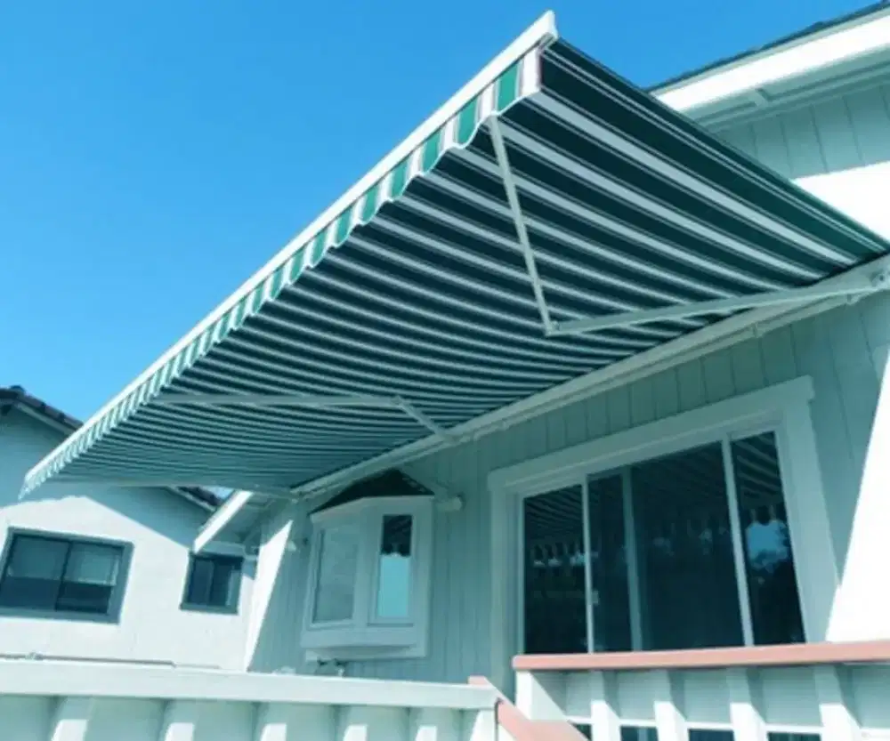 Kanopi gulung mas kini