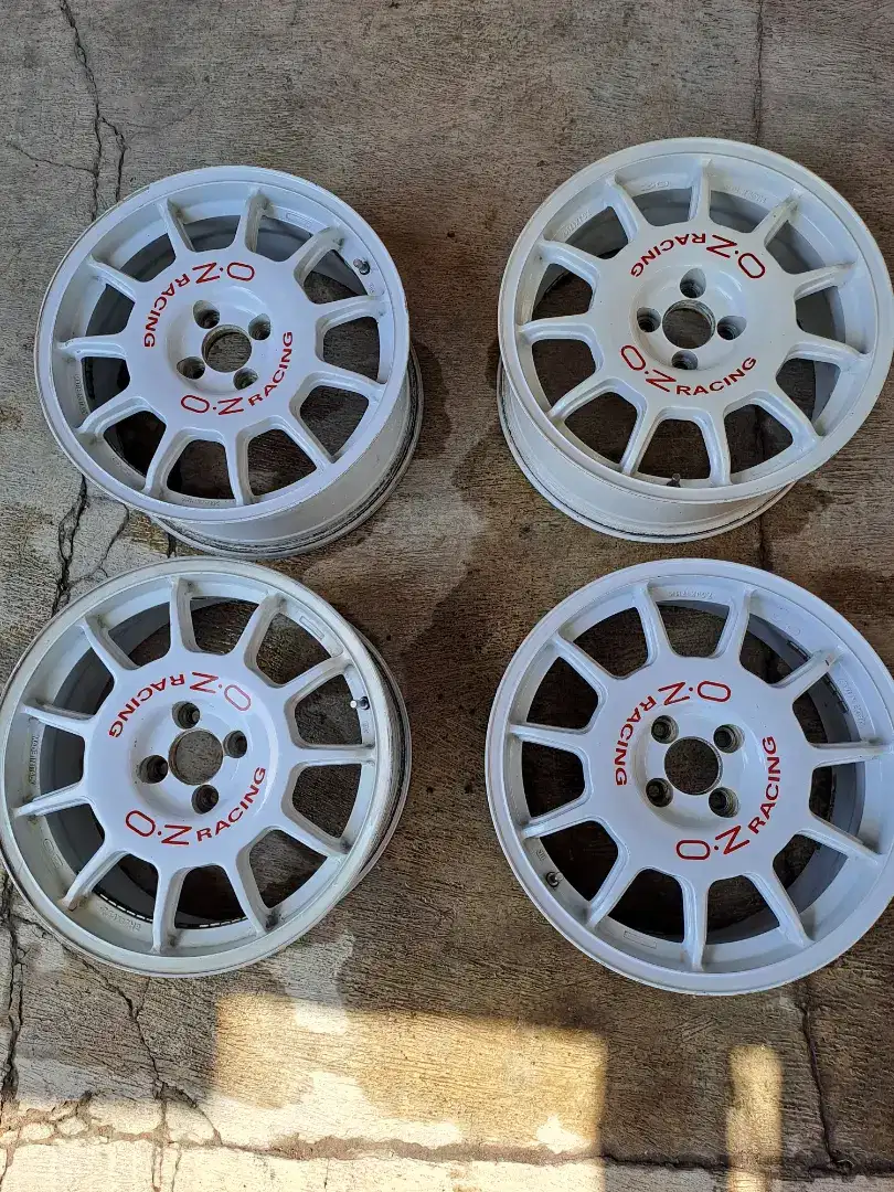 Velg oz legenda r17 4x100 original italy