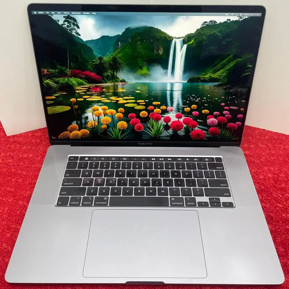 Macbook Pro 16 inch, 2019 CTO Intel Core i9 2,4 GHz