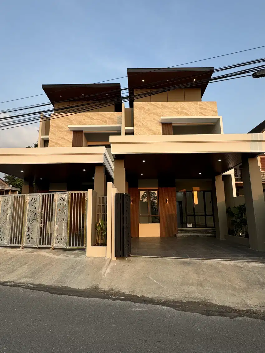 Rumah 2 Lantai Mewah Di Jalan Kaliurang KM 13 Yogyakarta