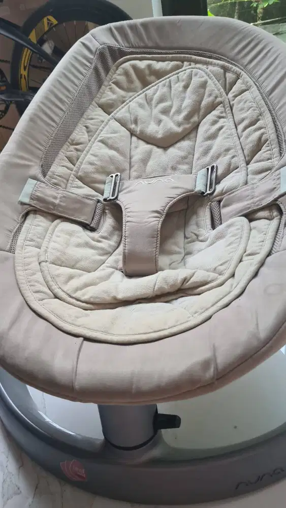 NUNA Bouncer Leaf Curv / Swinger & Bouncer Baby  warna granite