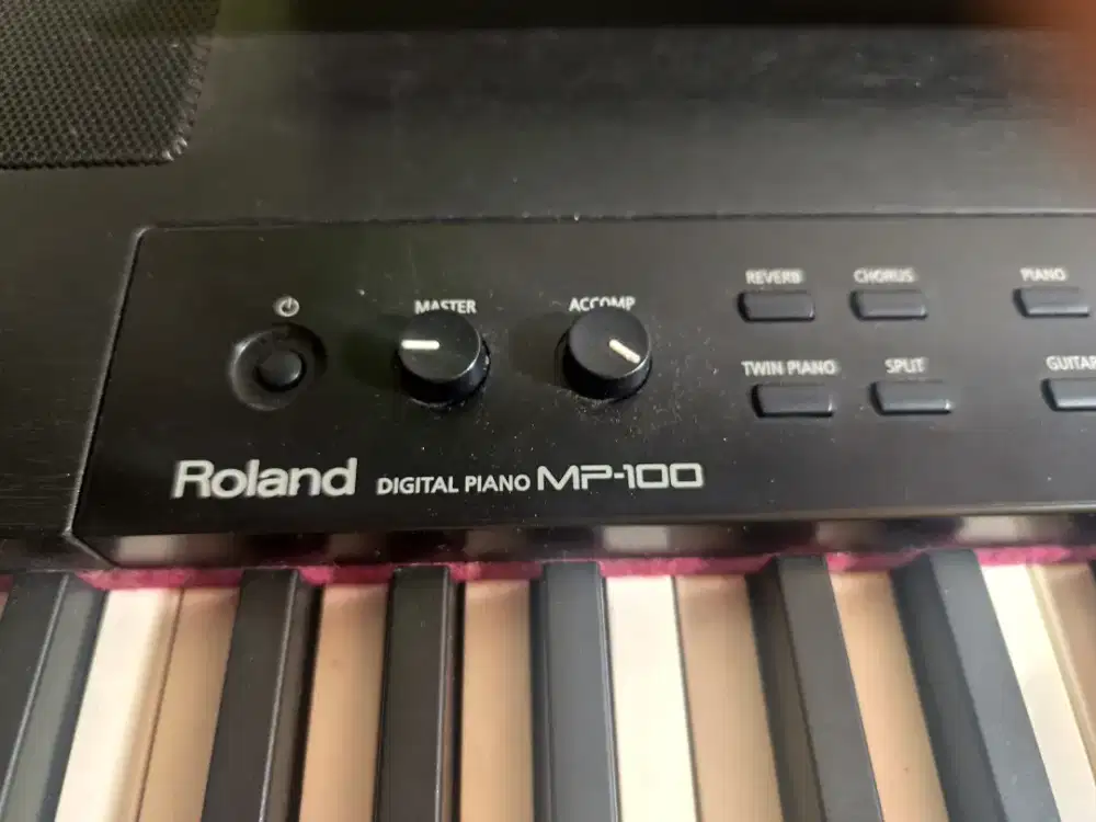 Piano Digital Roland MP-100