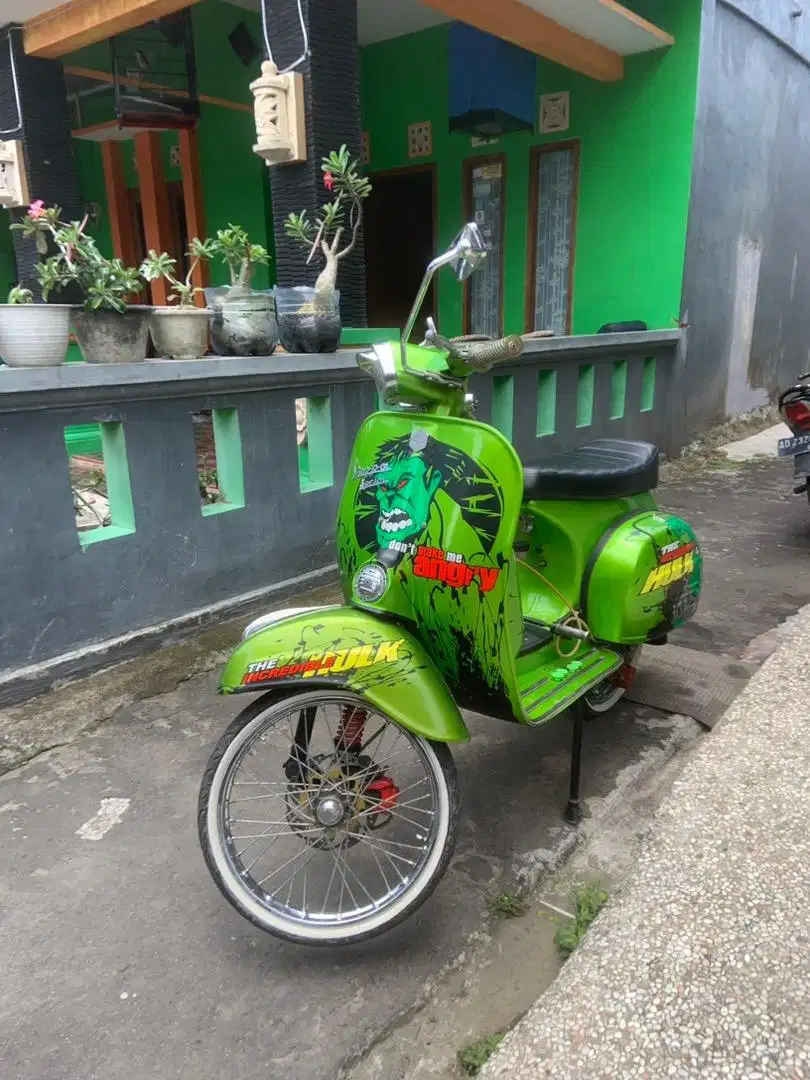 Vespa super tahun 76