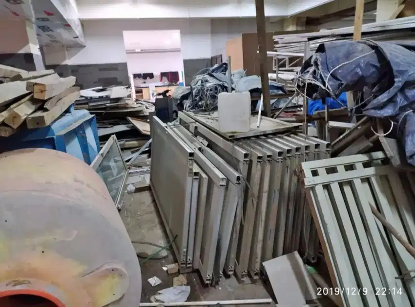 Jual beli barang bekas sebanyak nya mesin rusak pangilan