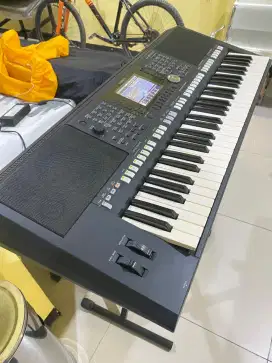 Keyboard Yamaha PSR S950 Mulus