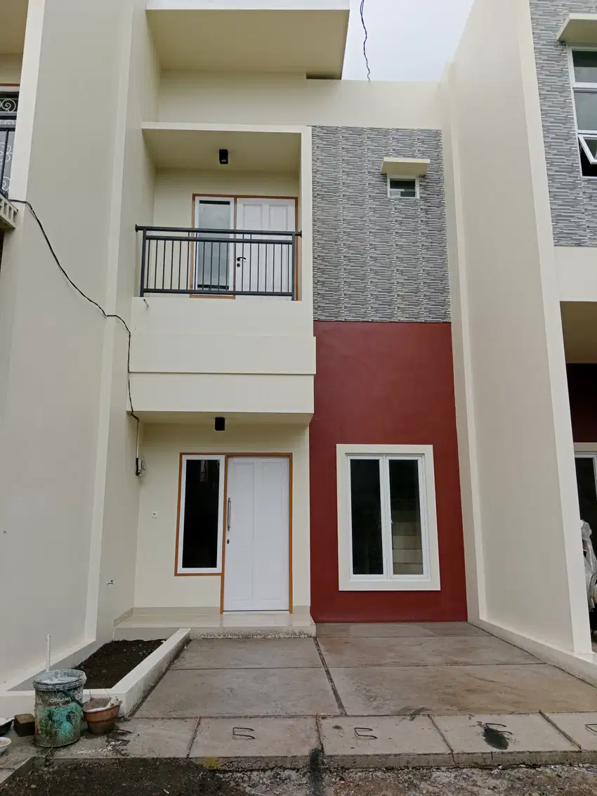 DIJUAL RUMAH 2 LANTAI DI PETTARANI