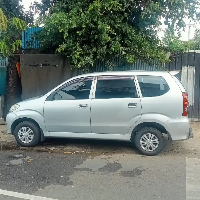 Daihatsu Xenia Li VVT-i