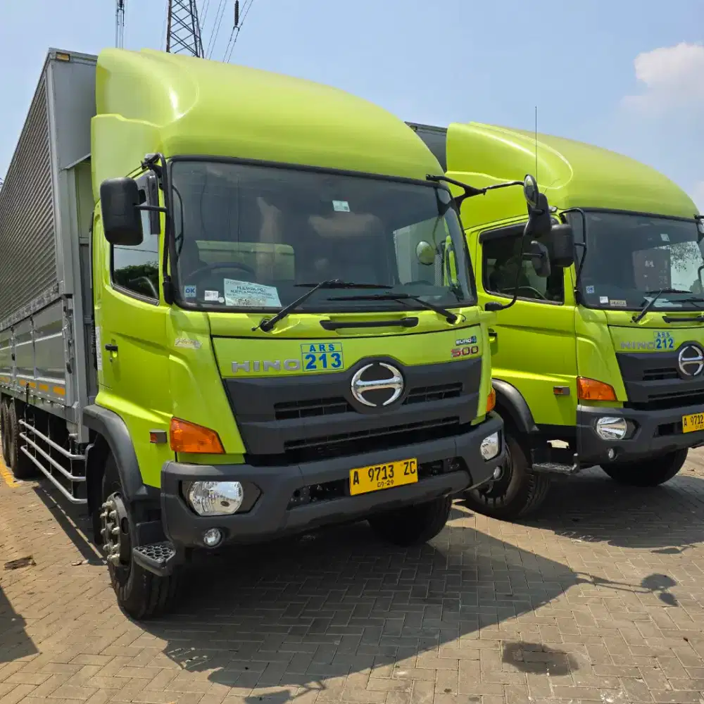 Baru nih Boss. Tronton wingbox harian bulanan tahunan