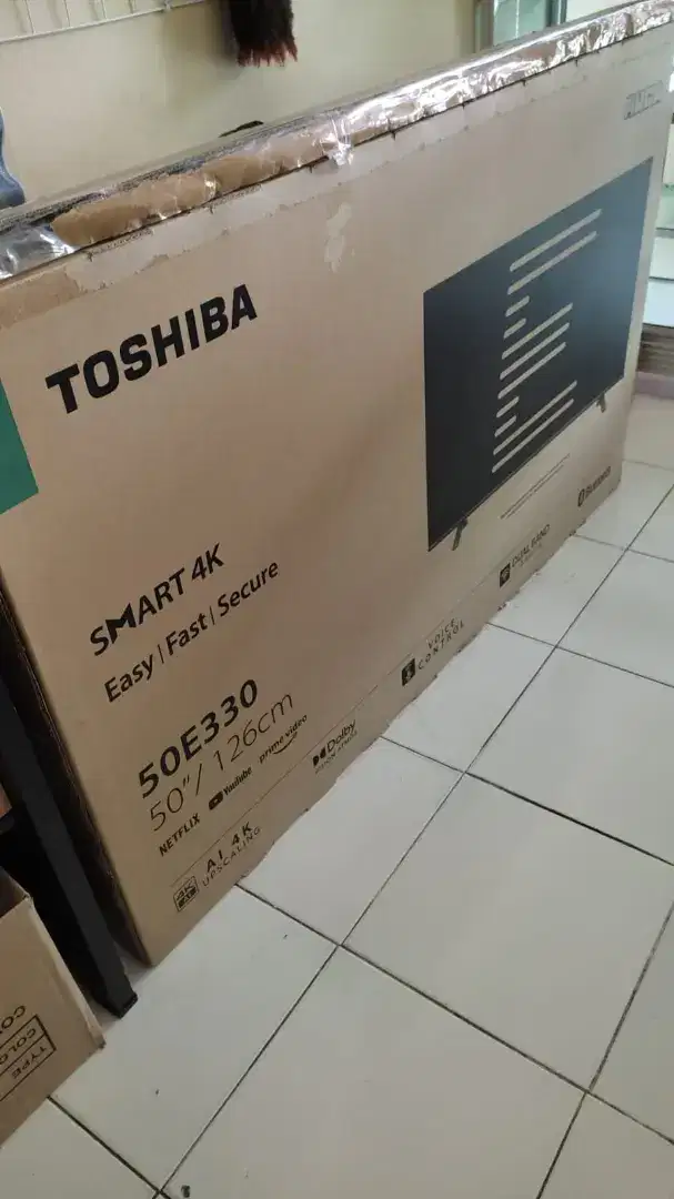 Smart TV Toshiba 50e330MP Layar bening Smart 4K like New Mantappp