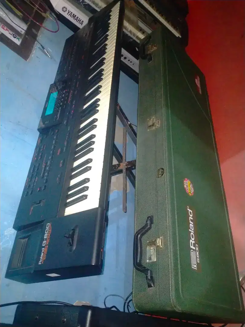 Paket 3,5jt Keyb Roland G800, Hardcase RKS