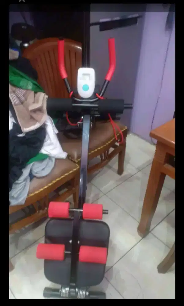 Perabotan rumah dan pribadi