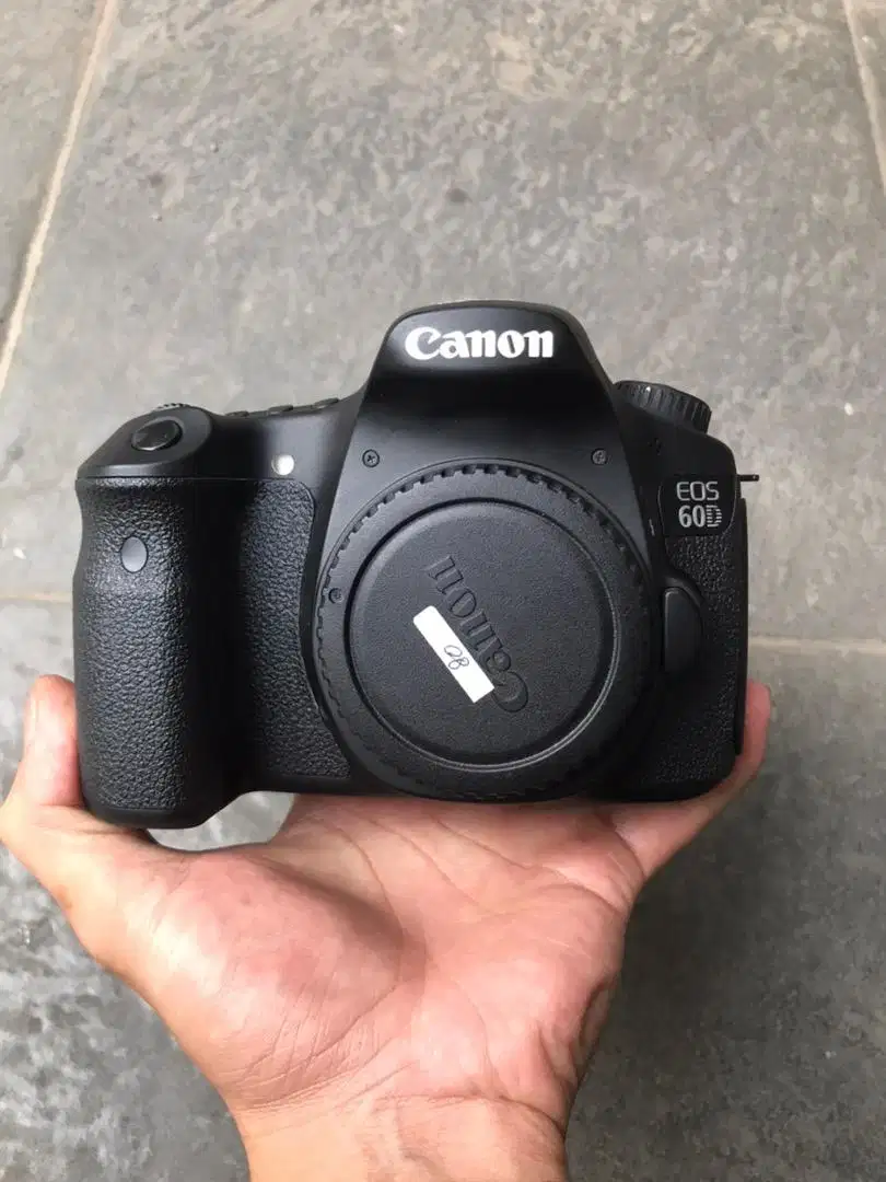 CANON 60D BODY ONLY SECOND RASA BARU