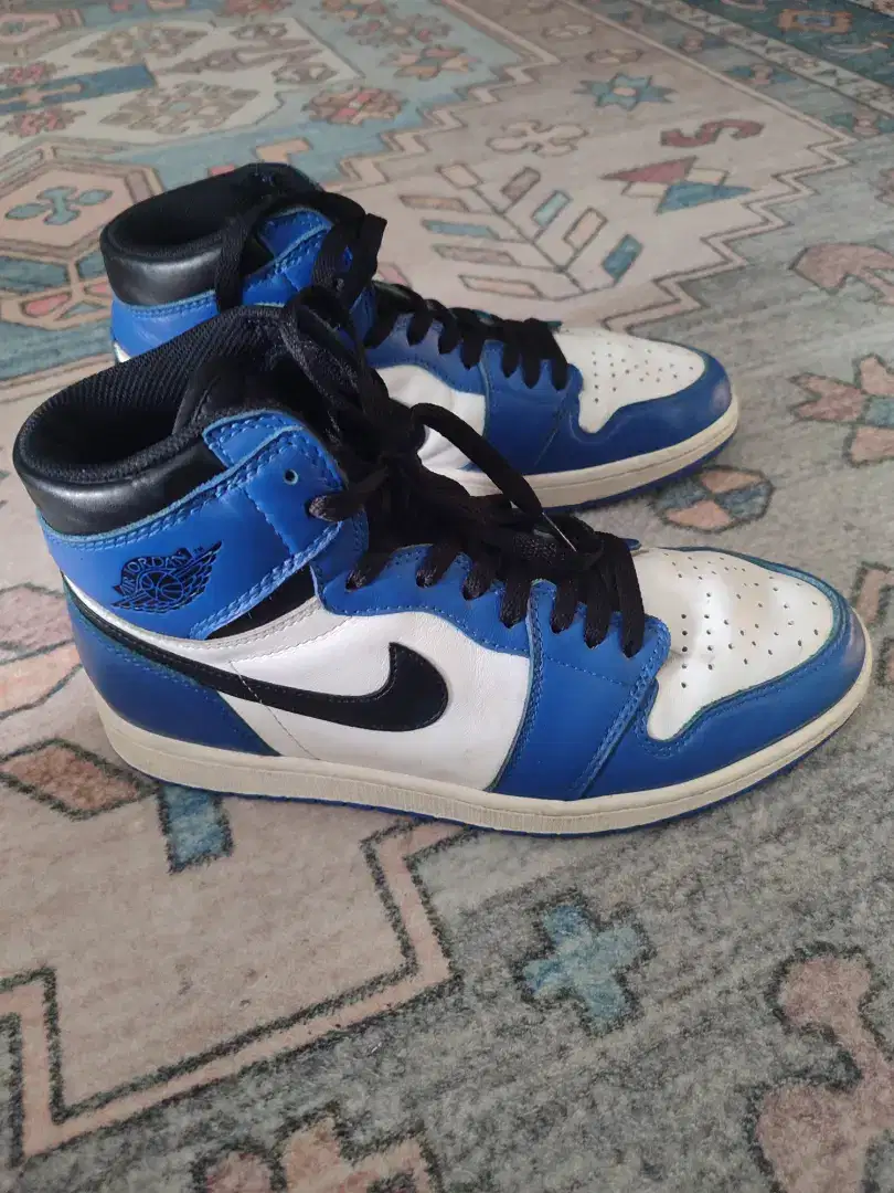 Dijual cepat Jordan Royal Blue size 44