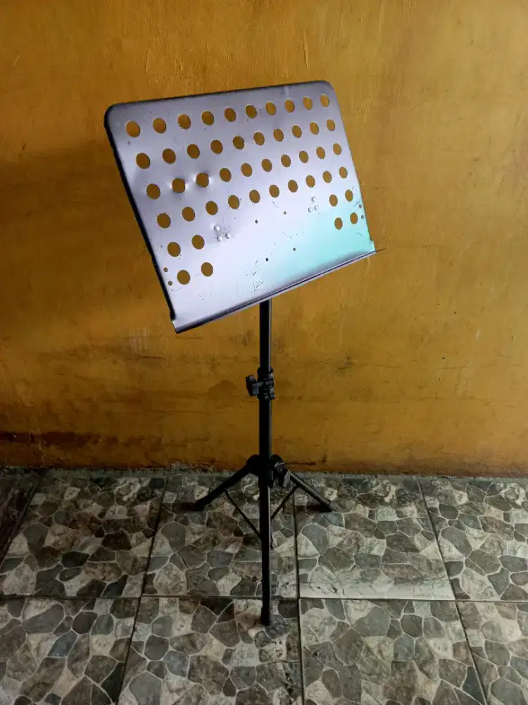 stand book kuat kekar (normal)