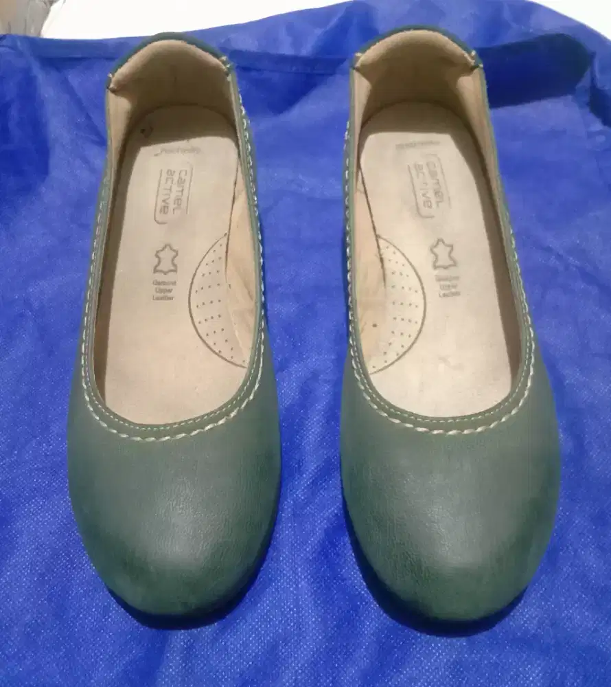 Sepatu wedges wanita merk CAMEL ACTIVE no 37 original camel .