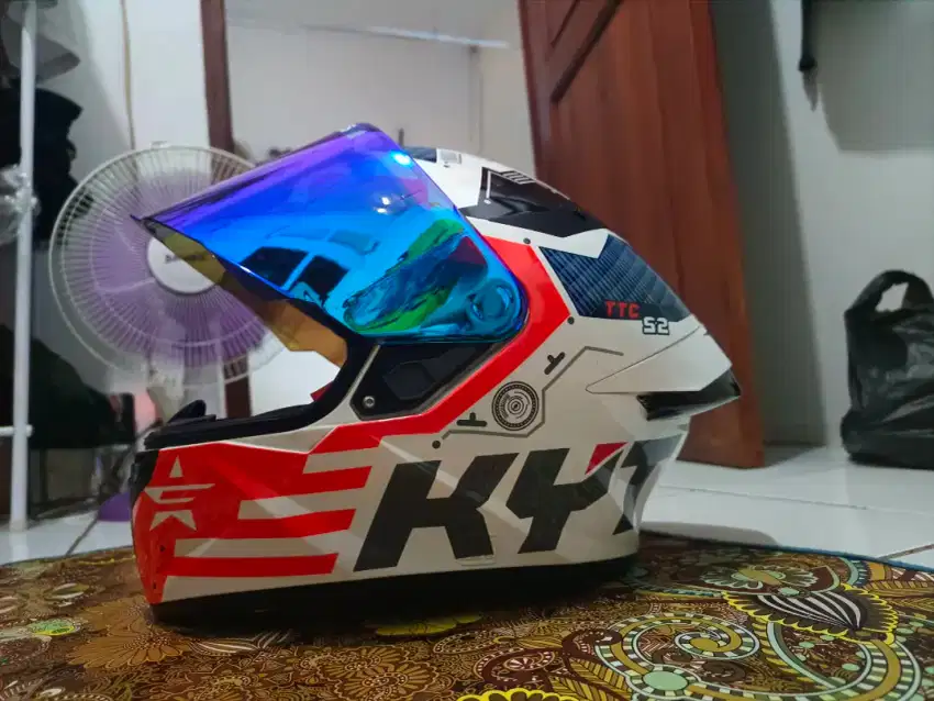 Helm kyt ttc fulselage red