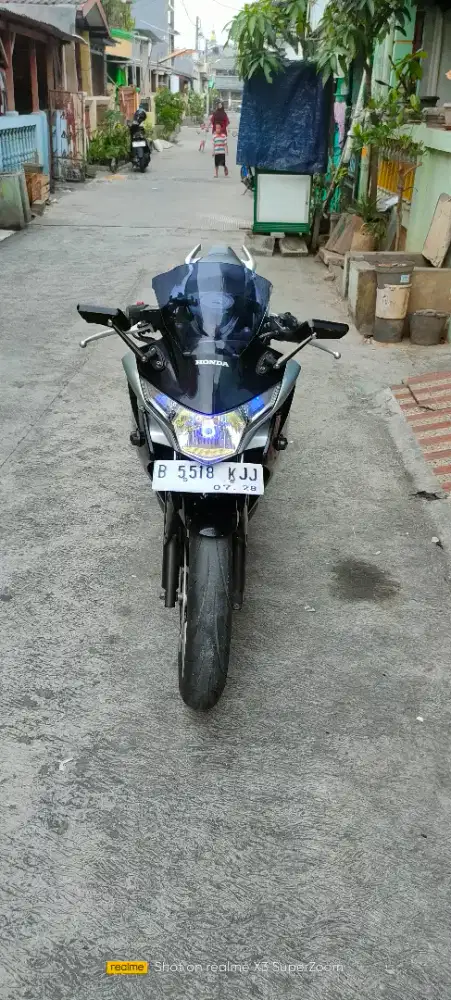 Di jual cepat tanpa perantara. CBR 250