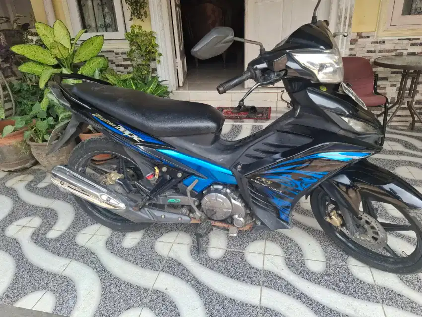 Yamaha Jupiter MX plat E