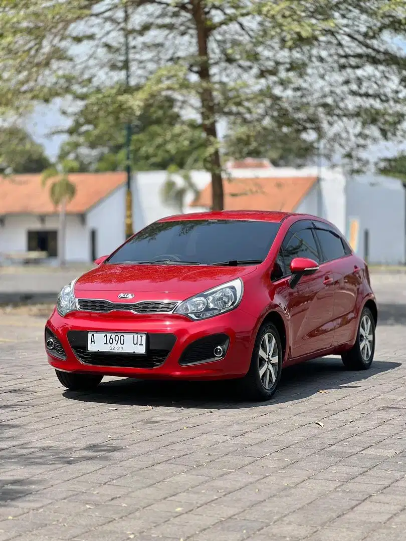 Tangan Pertama ! Kia Rio AT Tahun 2013