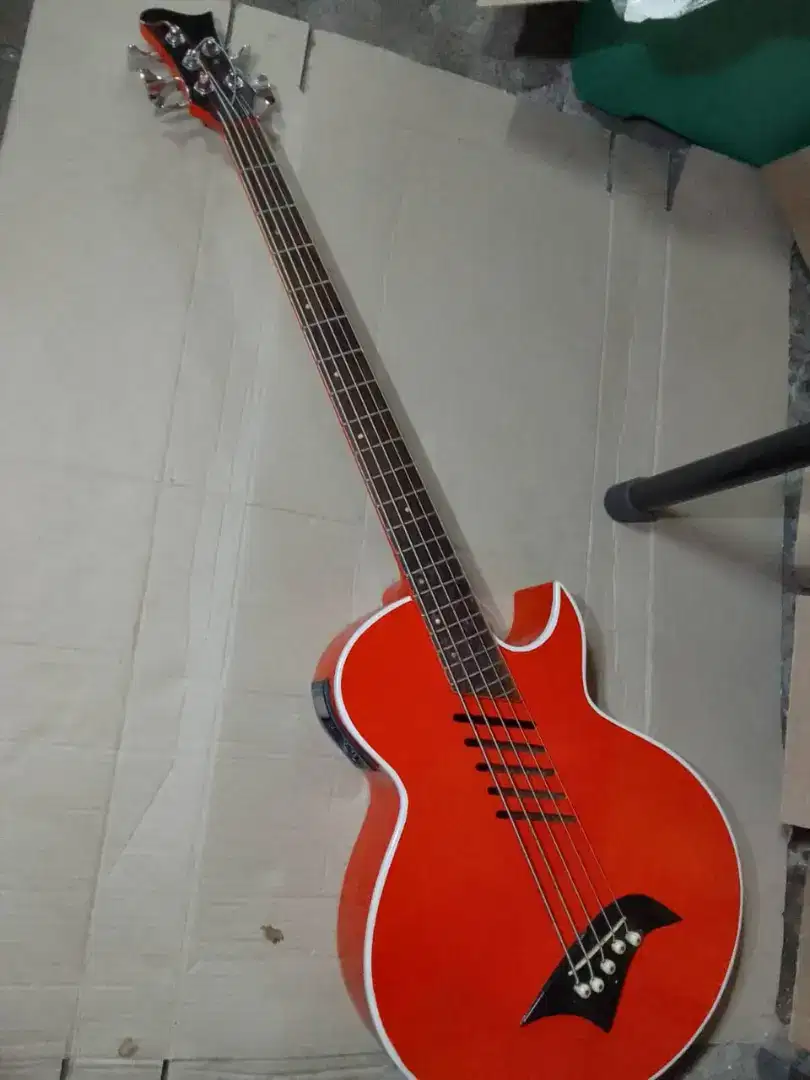 Gitar Bass Elektrik