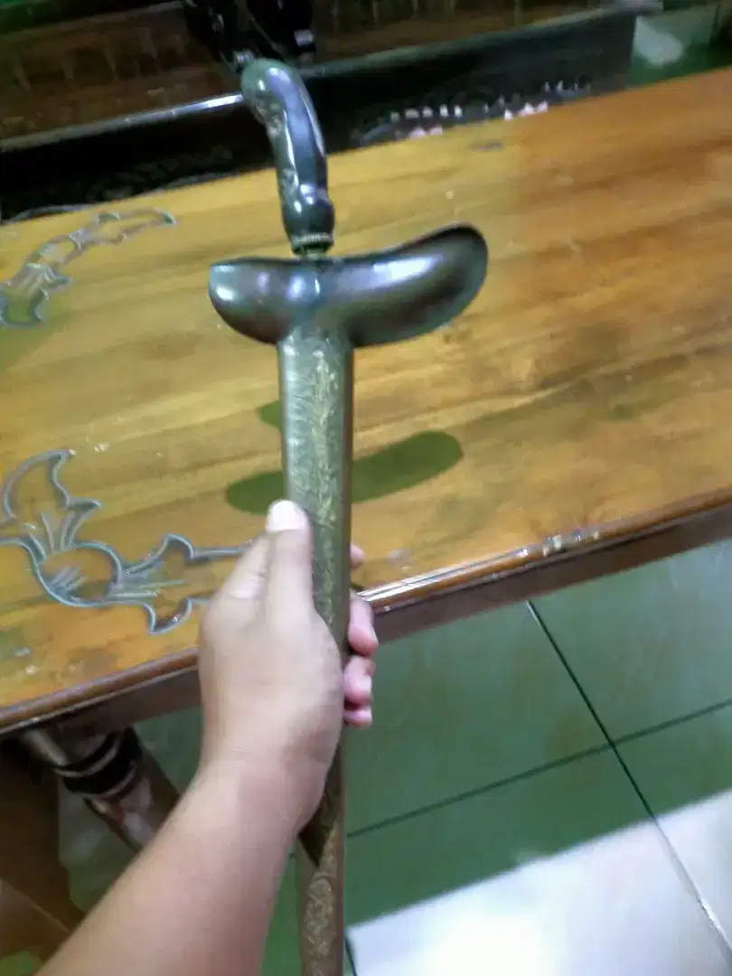 Keris brojol sepuh wingit nyandang komplit