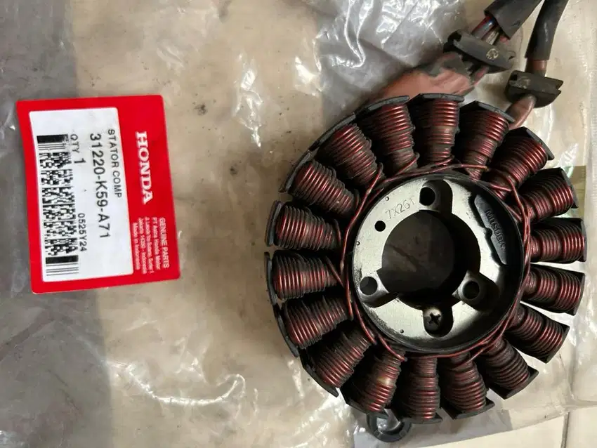spull & magnet  Honda vario 150 k59A71 ( original )