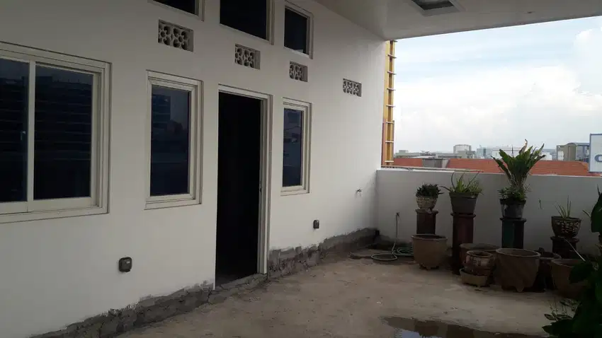 Disewakan Tempat Usaha Lokasi Tengah Kota Jl. Gajahmada Semarang