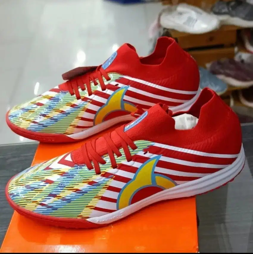 Sepatu Futsal Ortuseight Catalyst Glitch IN size 44