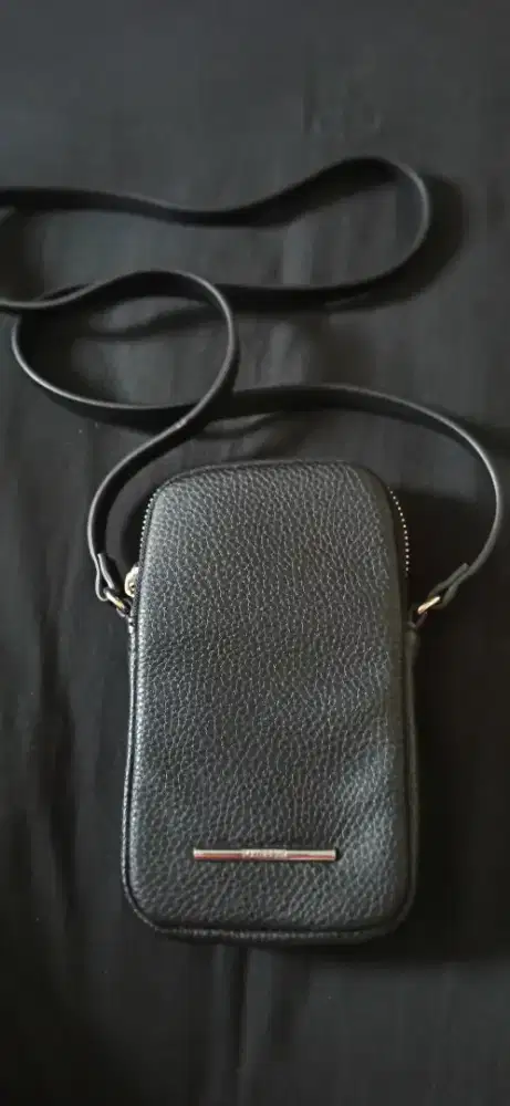 PULL&BEAR SLING BAG