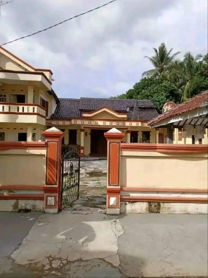 DI JUAL RUMAH 2 LANTAI