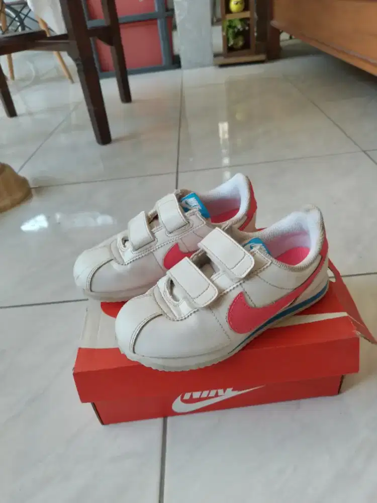 Sepatu Nike Anak