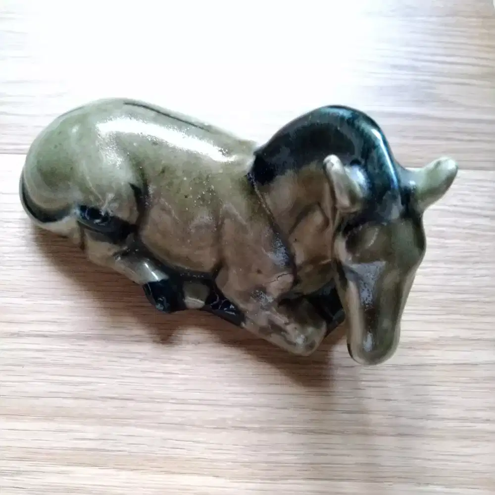 Pajangan unik patung kuda