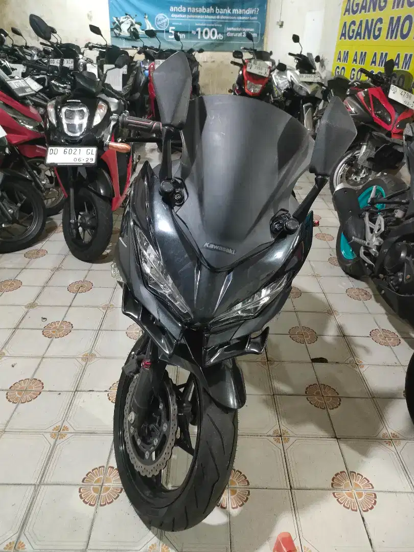 Kawasaki ninja 250 cc 2018 hitam