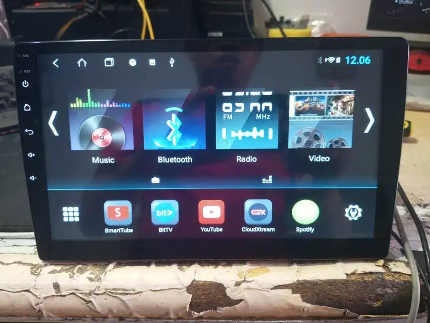 head unit android 10inch ram 4gb internal 64gb