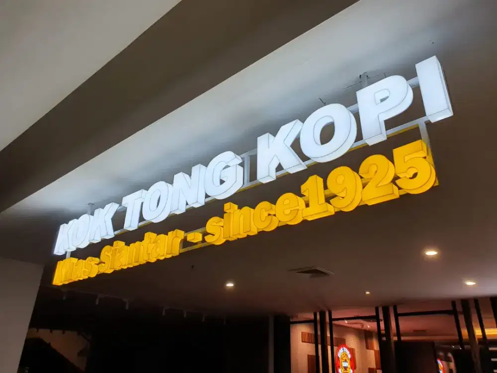 Huruf timbul akrilik LED lampu