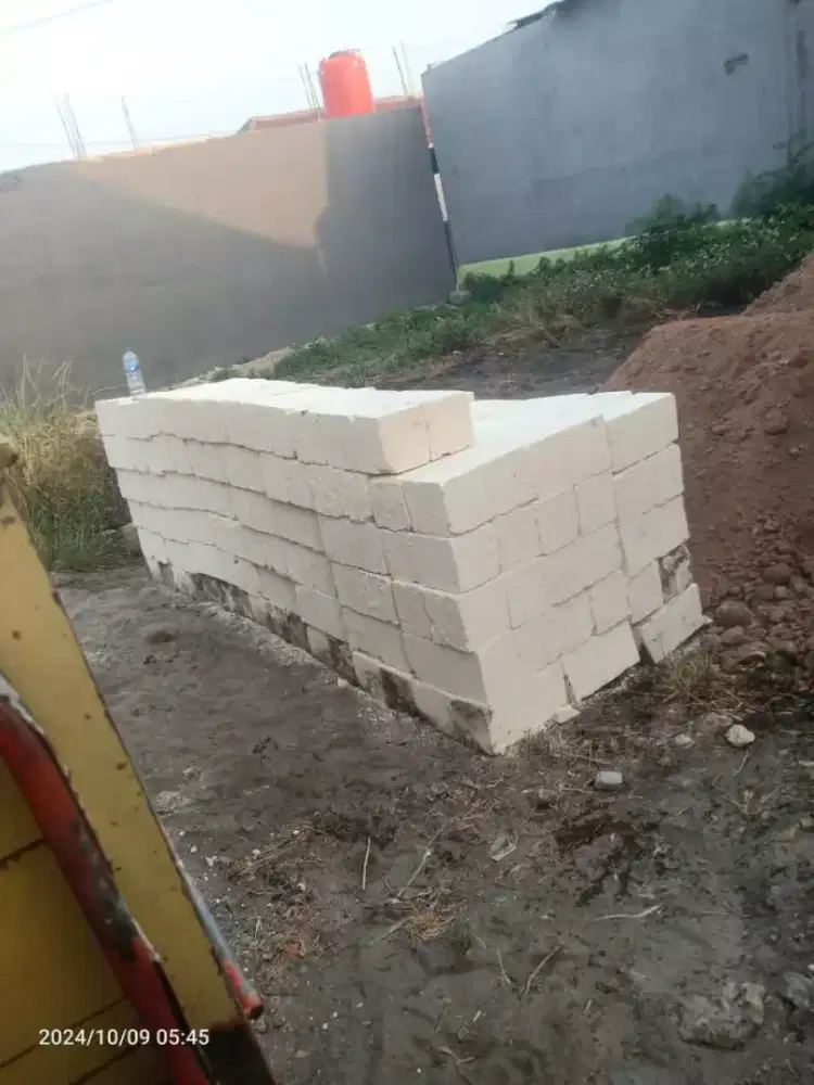 Batu kumbung pondasi